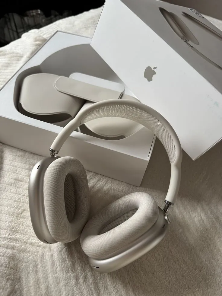 $560 • for headphones