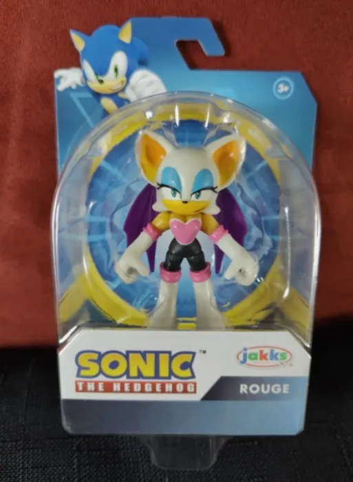 Rouge Figure on Ebay <3