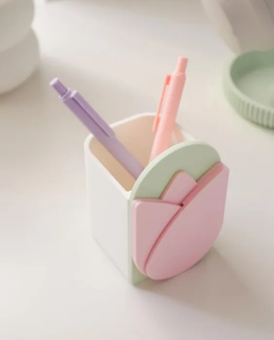 tulip pen holder