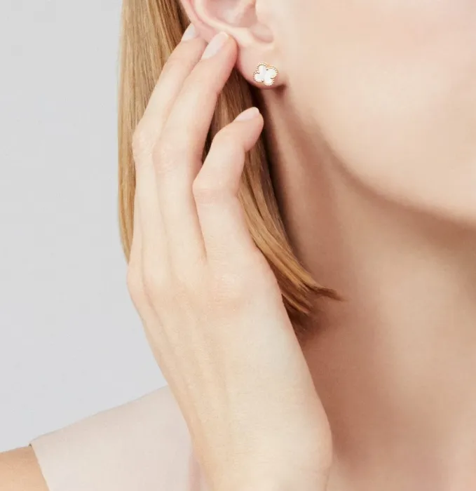 Van Cleef Sweet Alhambra earstuds