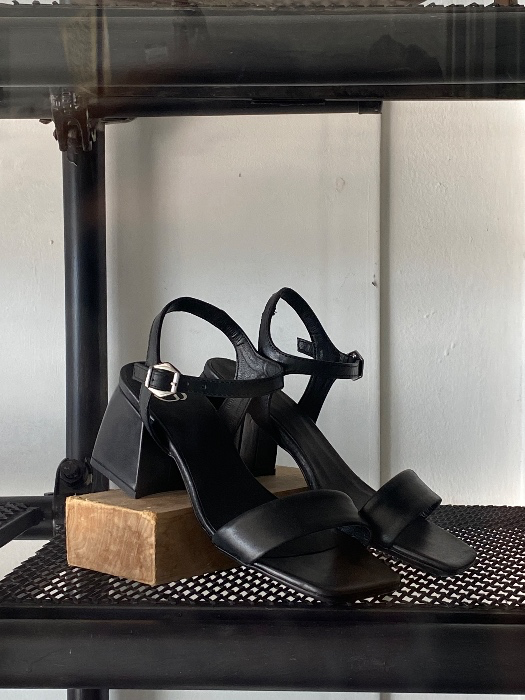 summer sandals 