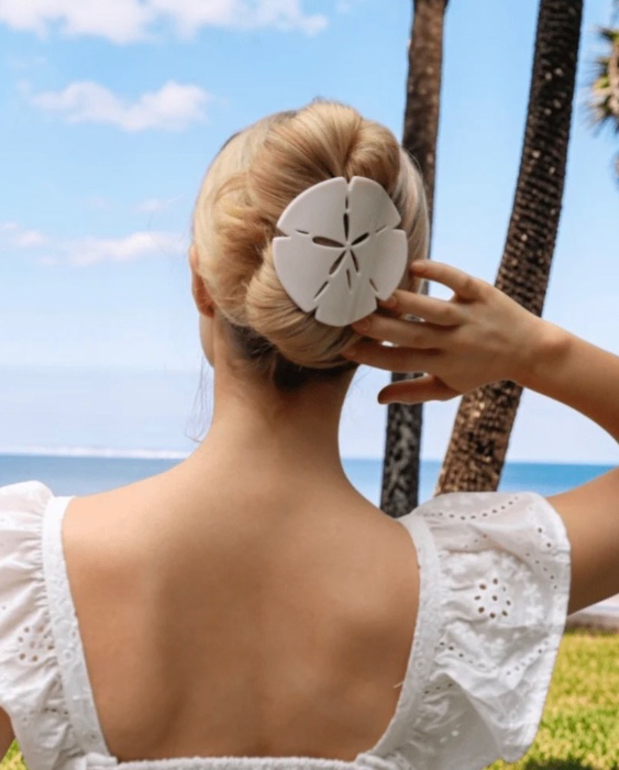 Sand Dollar Medium Flat Hair Clip | Medium