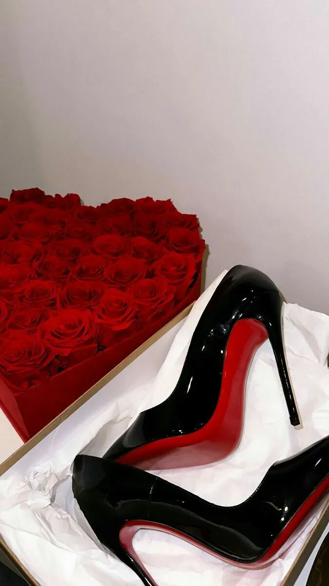 Louboutin heels 👠