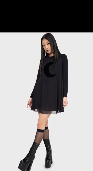 Lunar Apex Raglan Dress | S / Black / 95% Viscose 5% Elastane