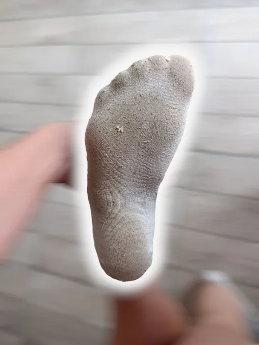 unwashed socks 