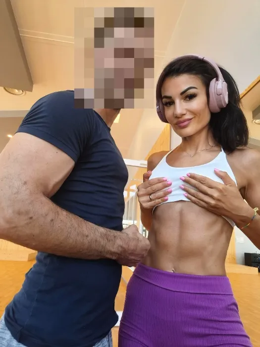 Gym hot couple
