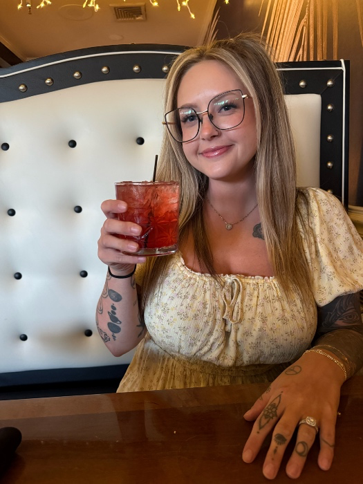 Concert Merch/Drinks