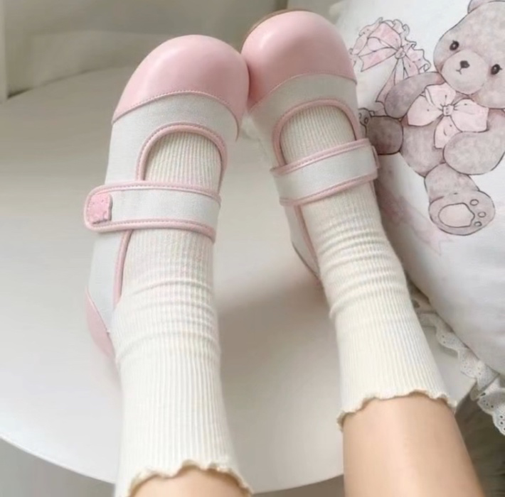 Cute gym shoes!