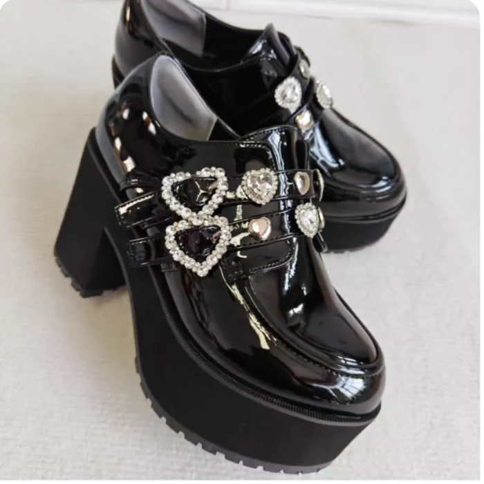 Heart buckle platform loafers 🩷✨