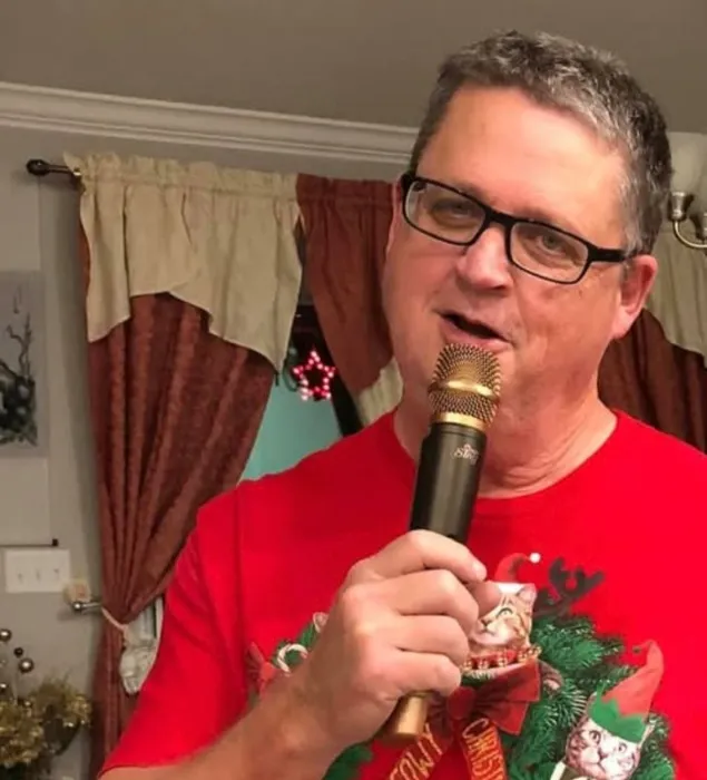 Wayne couch ⏬️⏬️⏬️⏬️