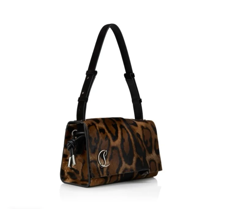 Louboutin shoulder bag 17 x 25 x 10 cm