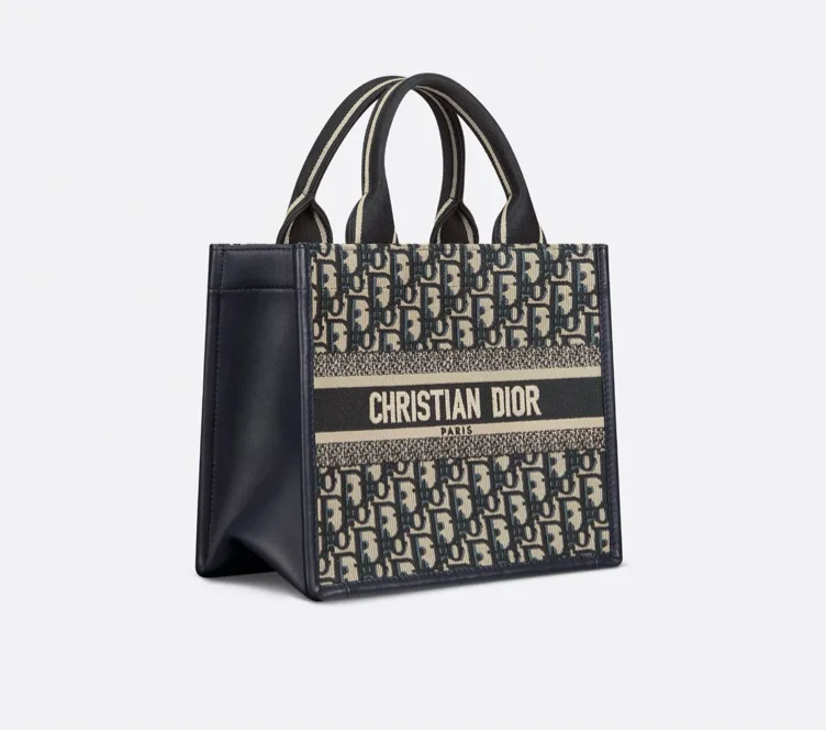 Dior handbag 26,5 x 22 x 14 cm