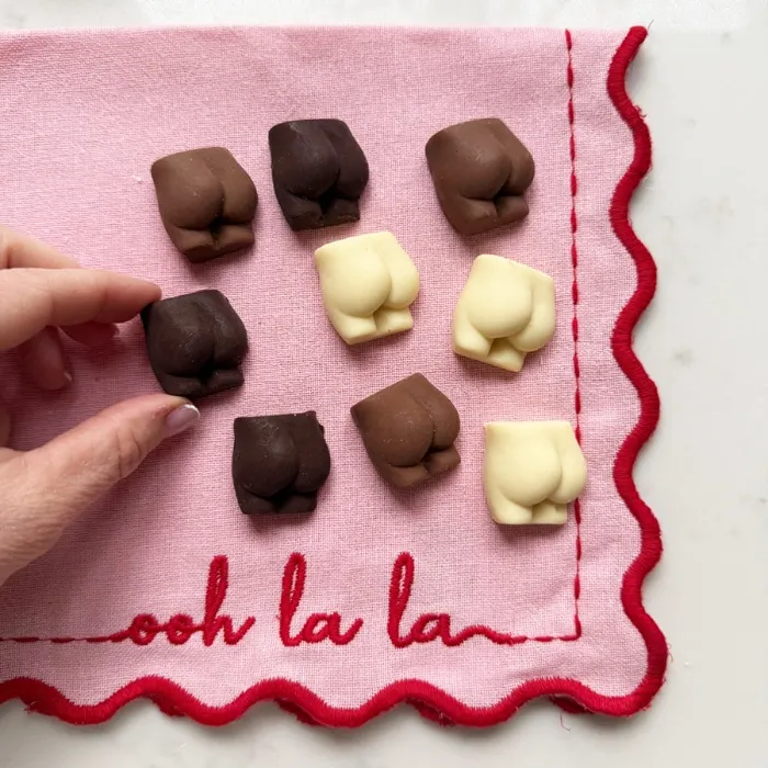 Valentines chocolates 🍑