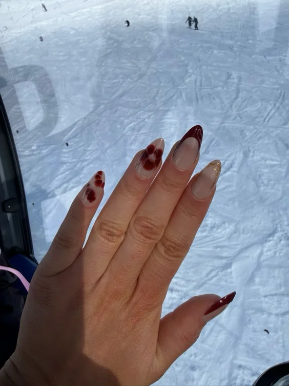 Nails 
