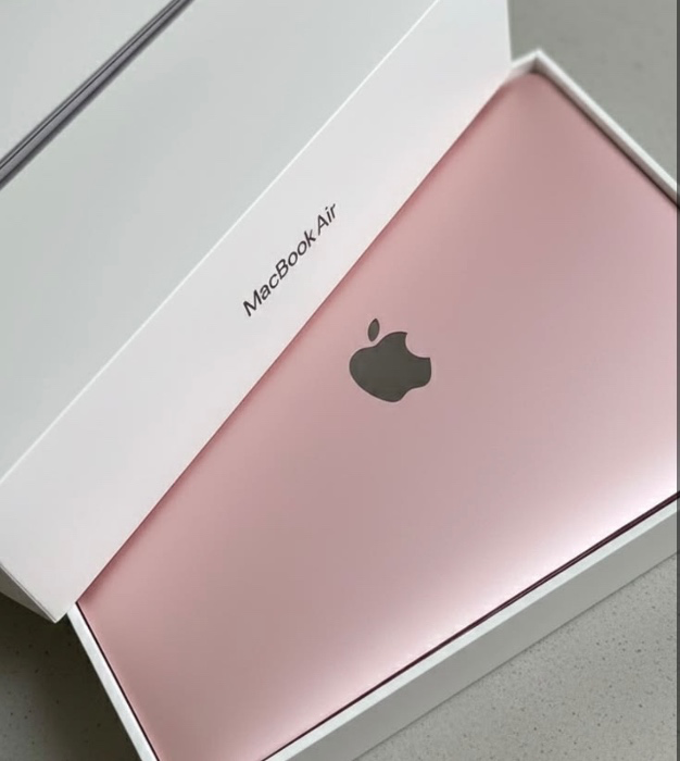 Small MacBook 💗