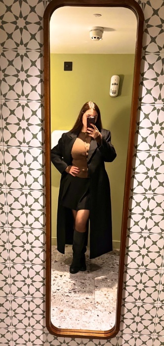 Skirt, tights & boots 