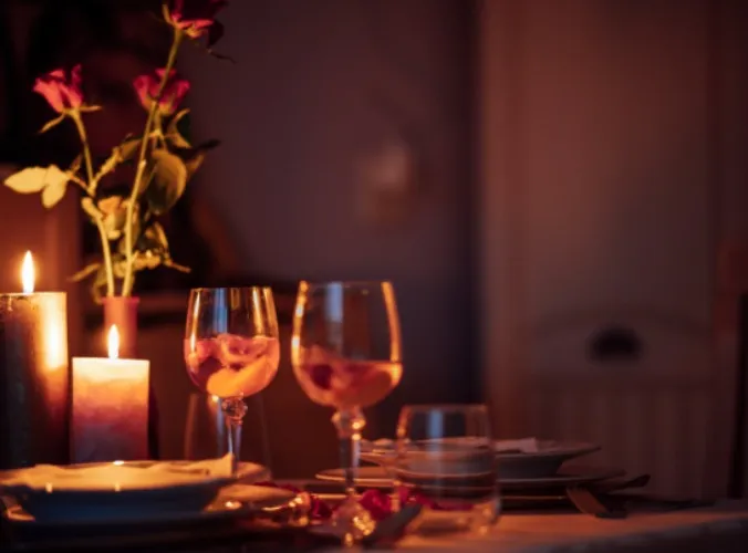 Dinner date paid by cuck 