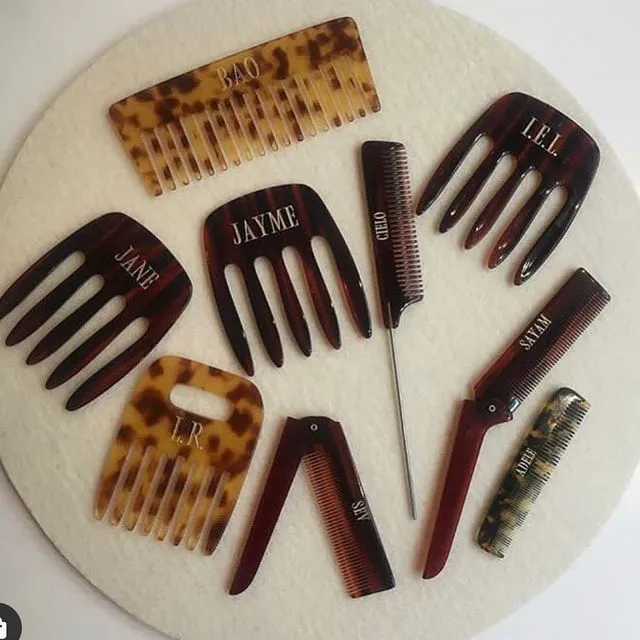 PERSONALIZED COMB