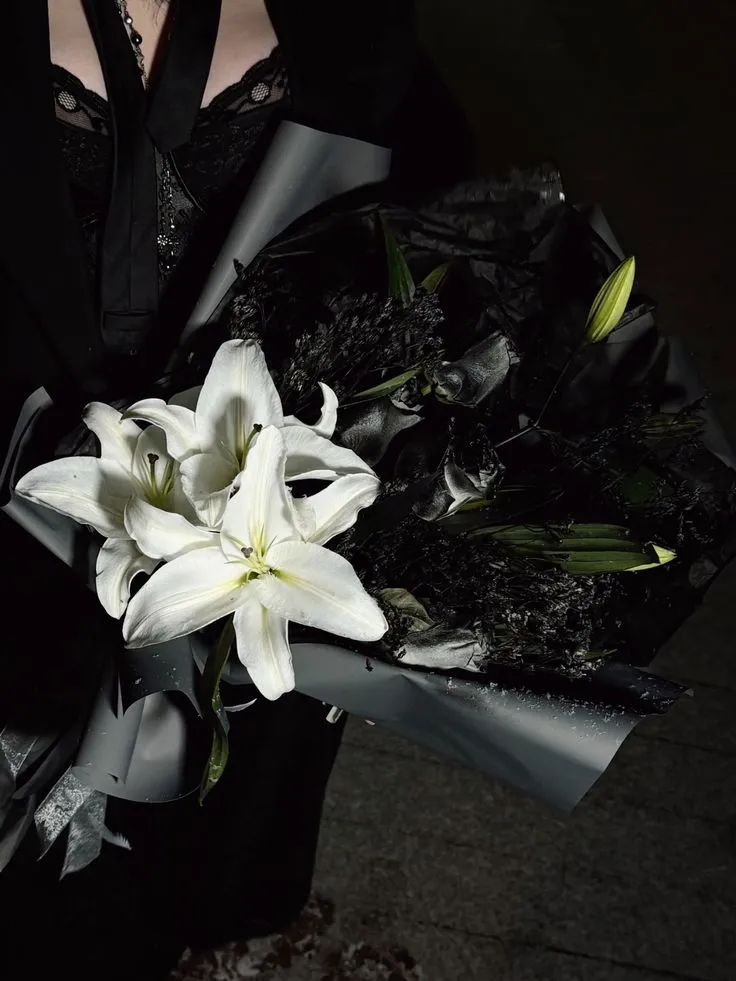 ⋆ lilies