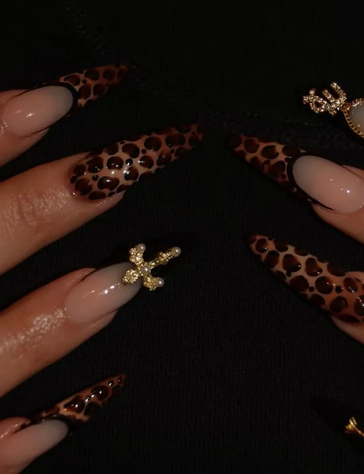 Nails 𐕣⊹ ࣪ ˖