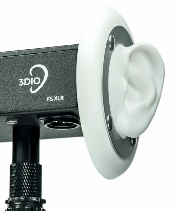 Ear Microphone! 👂🏻💋