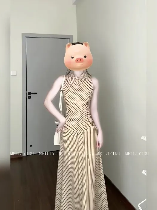 Pretty dress 3