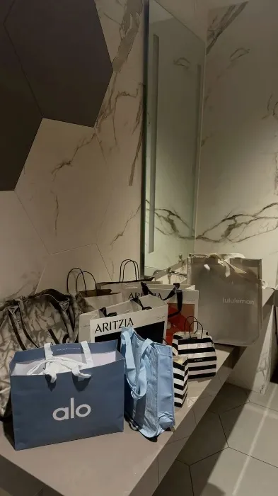 Shopping 🛍️ 
