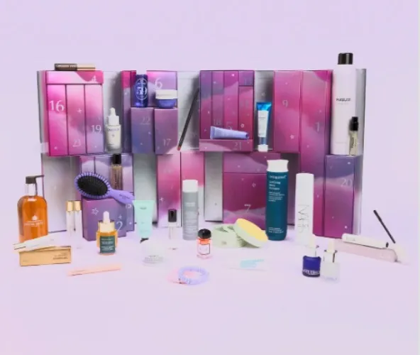 de Bijenkorf Beauty Adventskalender 2025 t.w.v. €800 - 1 maat