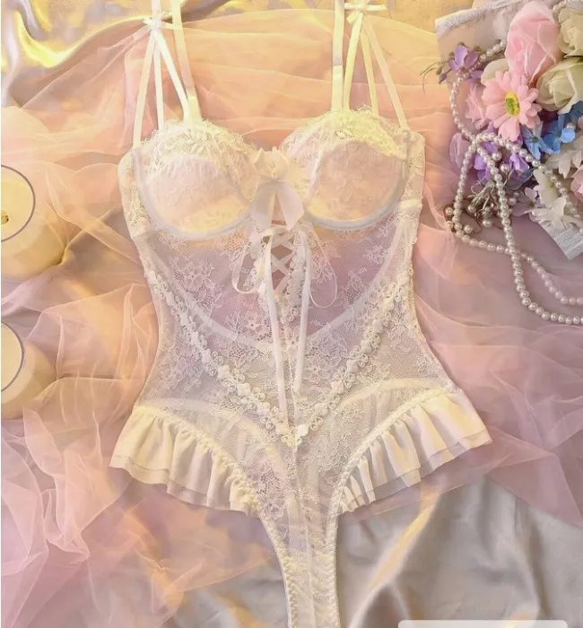 Wedding lingerie Frieren