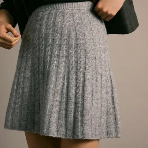 Keep me warm when the days get cold