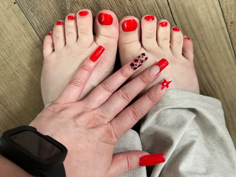 mani / pedi