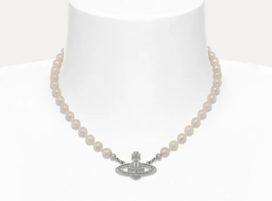 vivienne westwood necklace