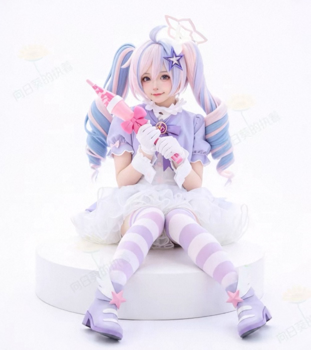 reisa magical girl cosplay