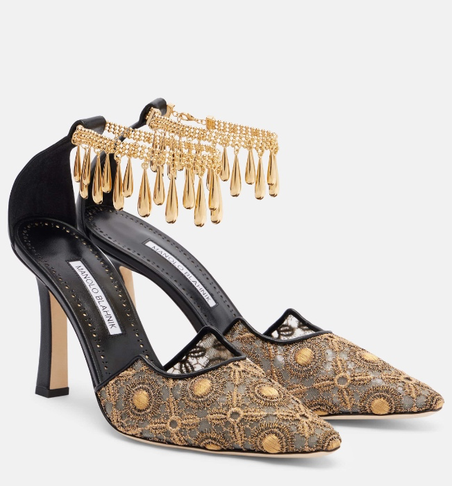 Manolo Blahnik Pumps