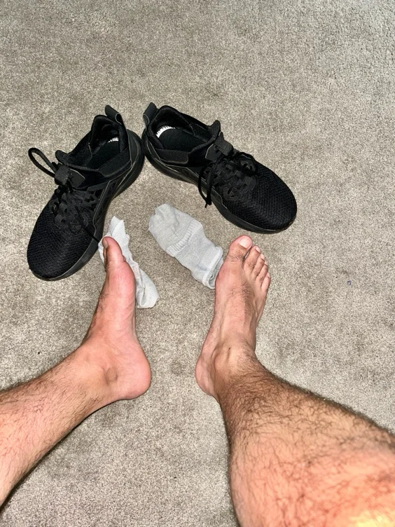 Gym shoes