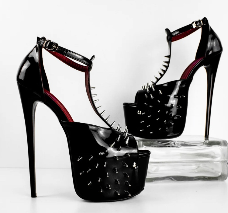 Black Gloss Spike Studded Heels | Eu37 /UK4/ USw6 / Photo Colour / 19 cm