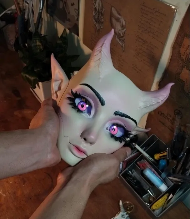 Mask for IRL streams
