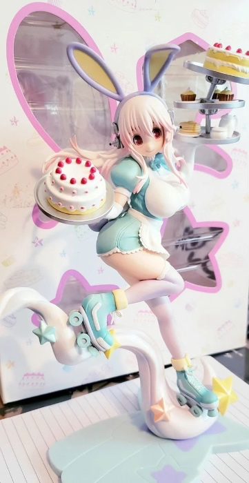 Buy figures for me💕