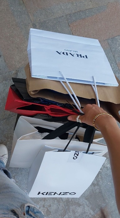 Shopping small