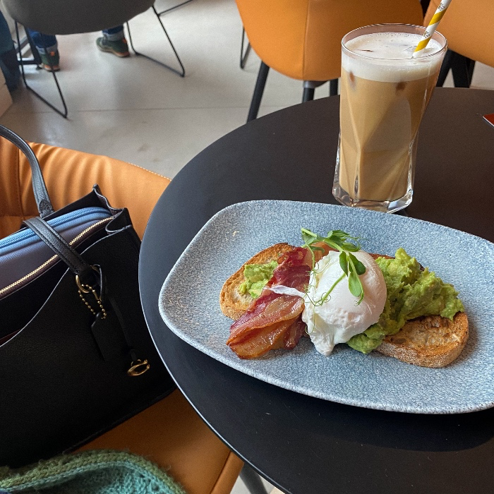 Breakfast £15