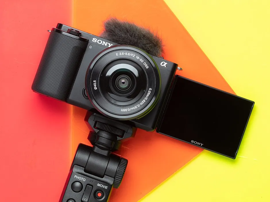 Sony ZV-E10 Mirrorless Camera Kit with 16-50mm II Power Zoom Lens (Black) | APS-C Sensor | Compact Creator Tool + 64GB Card + Bag + Card Reader + HDMI Cable + Flex Tripod + Hand Strap + More - Black - w/ 16-50mm II Lens
