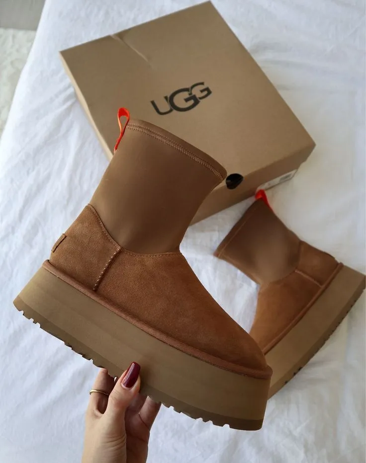 UGG Classic Dippper