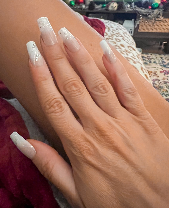 Gift/manicure