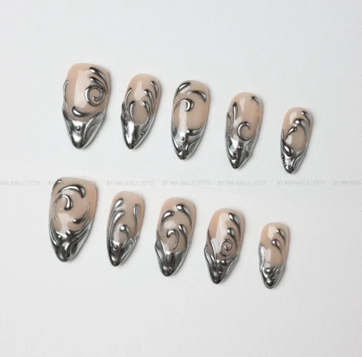 Silver swirl nails
