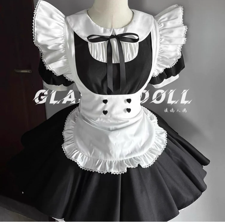 maid outfit 