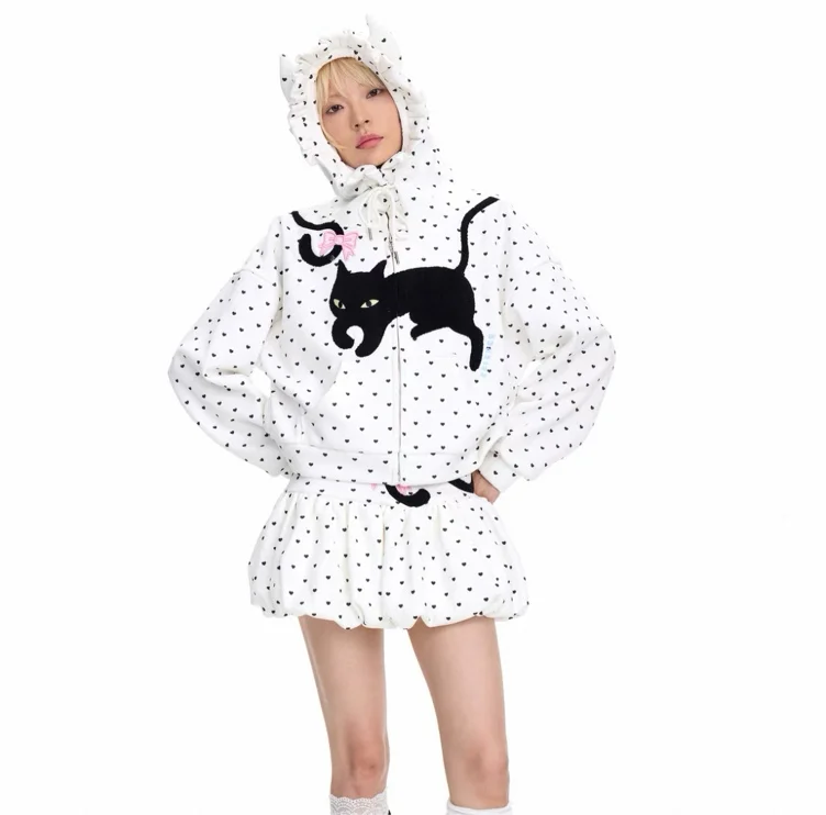 Cat dotted hoodie cfierce🍥