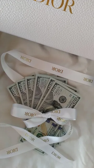 Luxe Shopping Spree