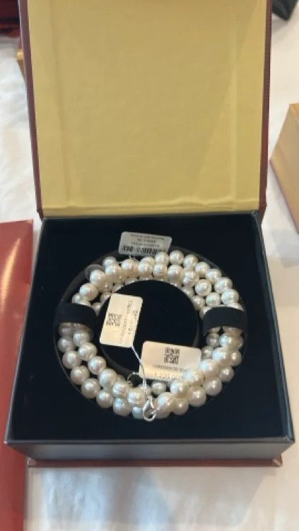 Vietnam Pearl Set