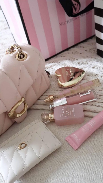 god's essentials ♡