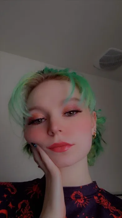 (*^ω^) Say Hi (^ω^*)